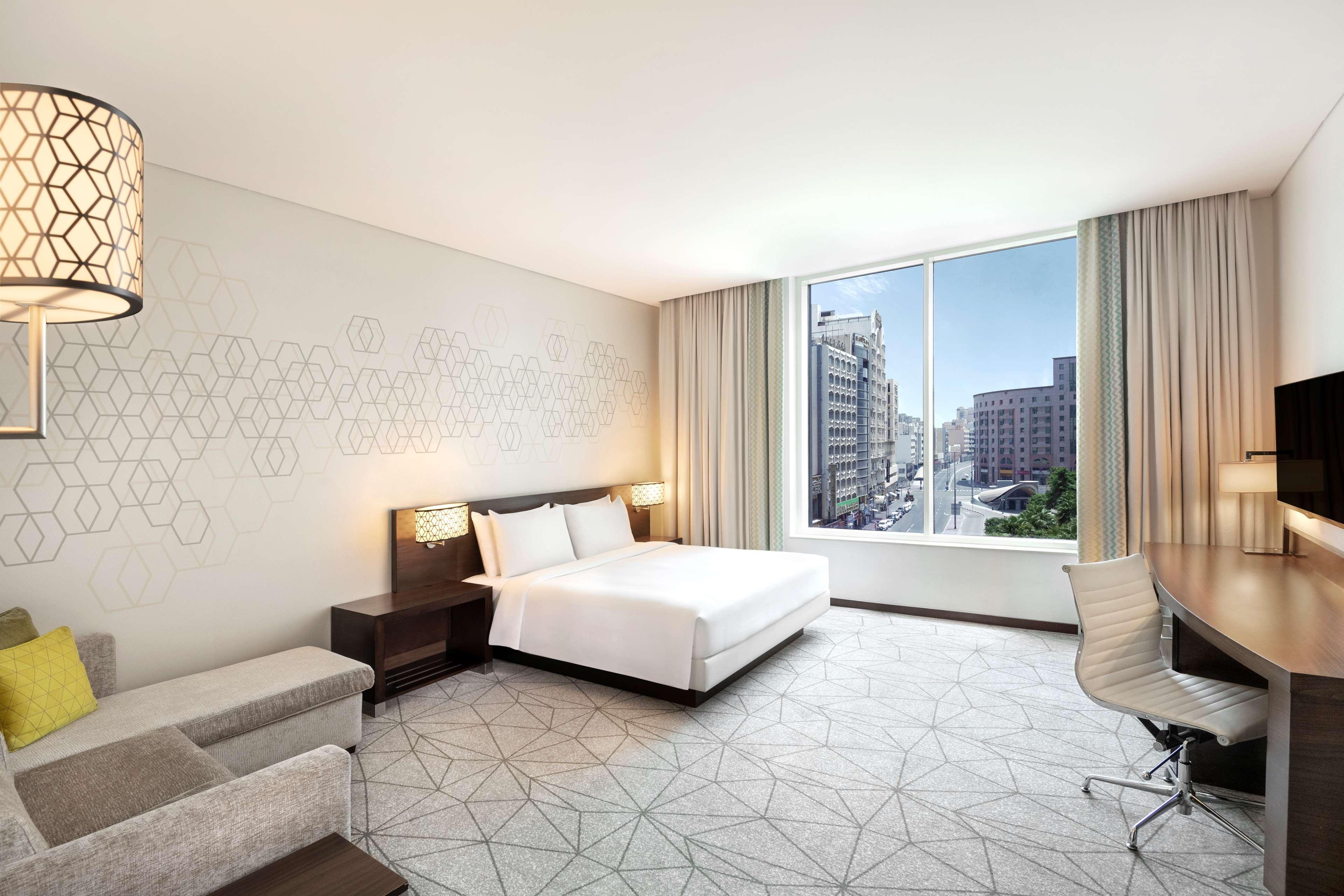 Hyatt Place Dubai Baniyas Square Εξωτερικό φωτογραφία
