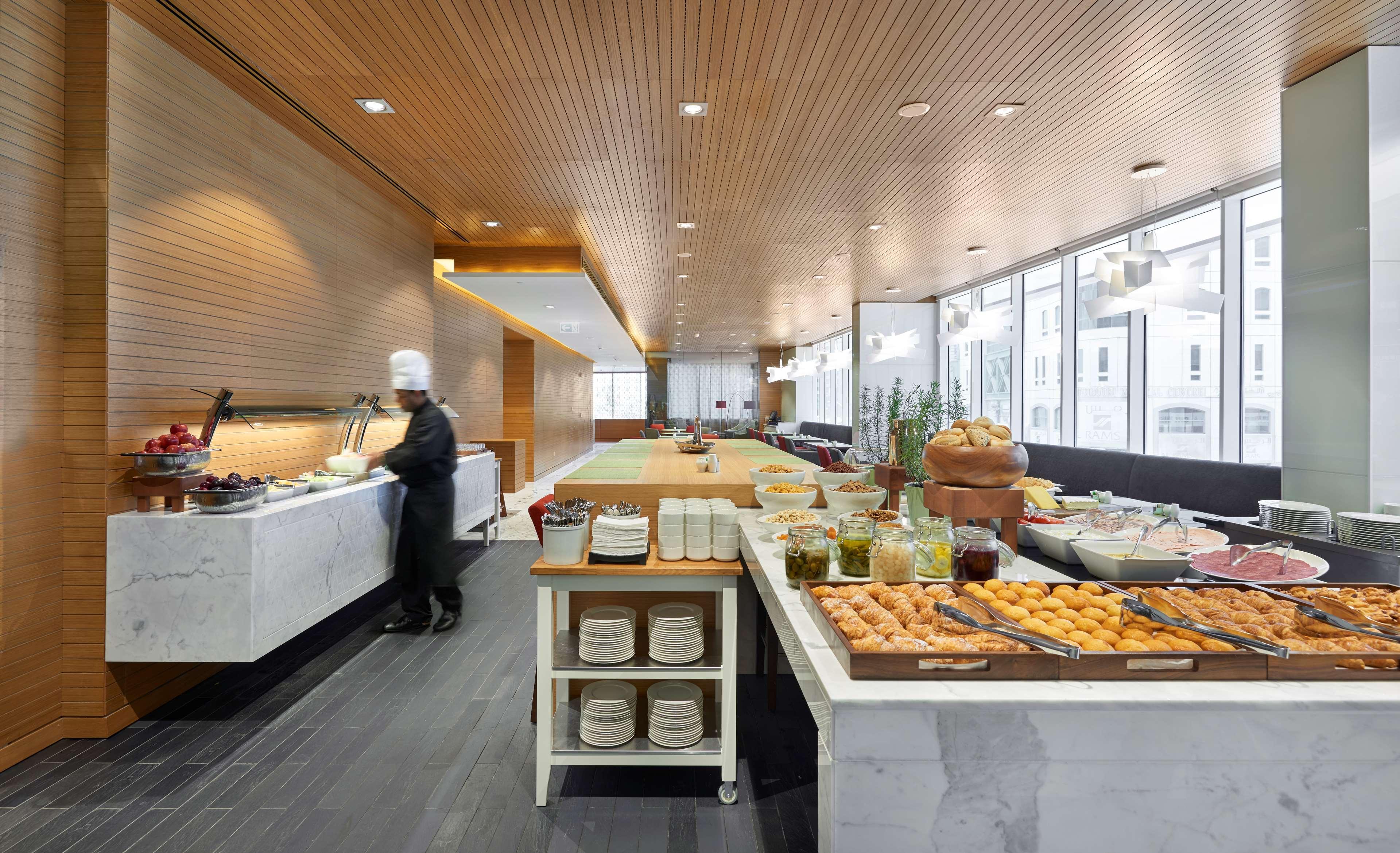 Hyatt Place Dubai Baniyas Square Εξωτερικό φωτογραφία